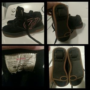 Boys size 3 Heely's